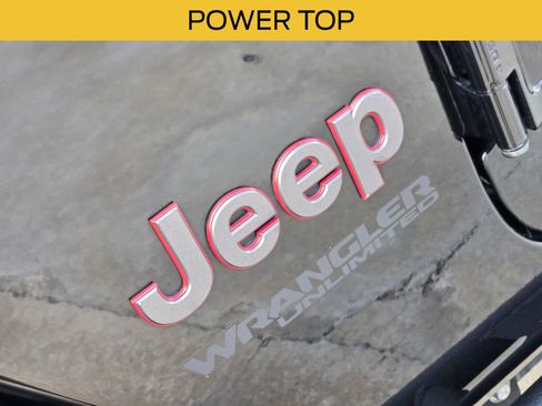 Used 2020 Jeep Wrangler Unlimited Rubicon AWD/4WD image 11