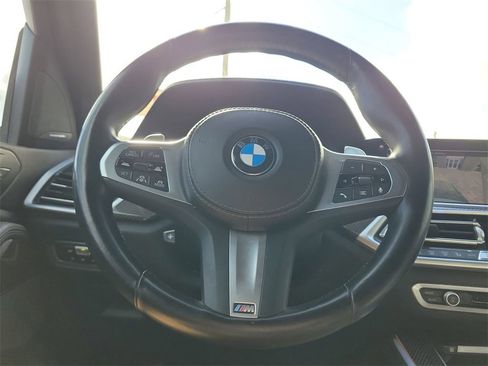 Used 2022 BMW X5 M50i w/ Executive Package image 29