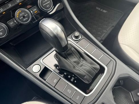 Used 2021 Volkswagen Jetta R-Line w/ R-Line Cold Weather Package image 28