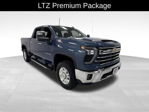 Certified 2025 Chevrolet Silverado 2500 LTZ w/ LTZ Premium Package AWD/4WD image 8