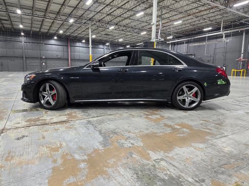 Used 2014 Mercedes-Benz S 63 AMG 4MATIC Sedan w/ Rear Seat Package image 4
