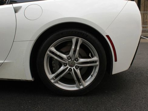 Used 2017 Chevrolet Corvette Stingray Coupe w/ 1LT RWD image 13