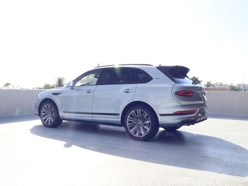 Certified 2023 Bentley Bentayga Speed AWD/4WD image 3