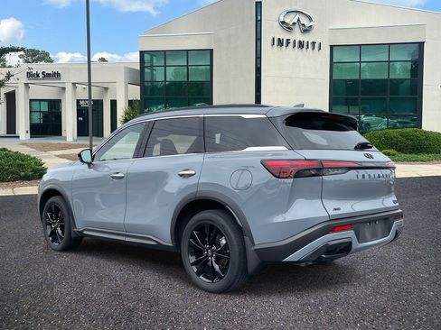 Used 2025 INFINITI QX60 Luxe w/ Black Edition image 3
