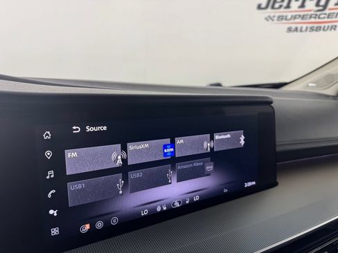 Used 2025 Nissan Murano SL AWD/4WD image 18