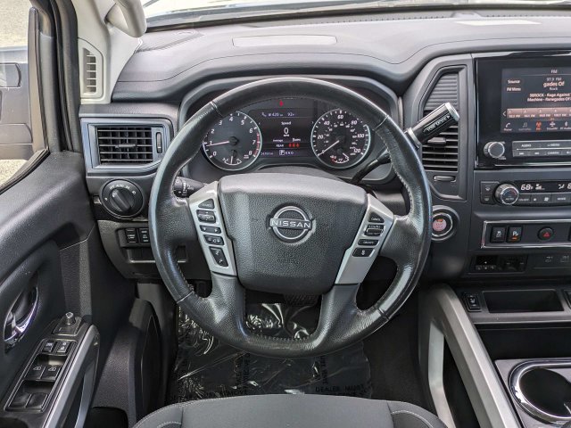 Used 2024 Nissan Titan SV w/ SV Convenience Package RWD image 16