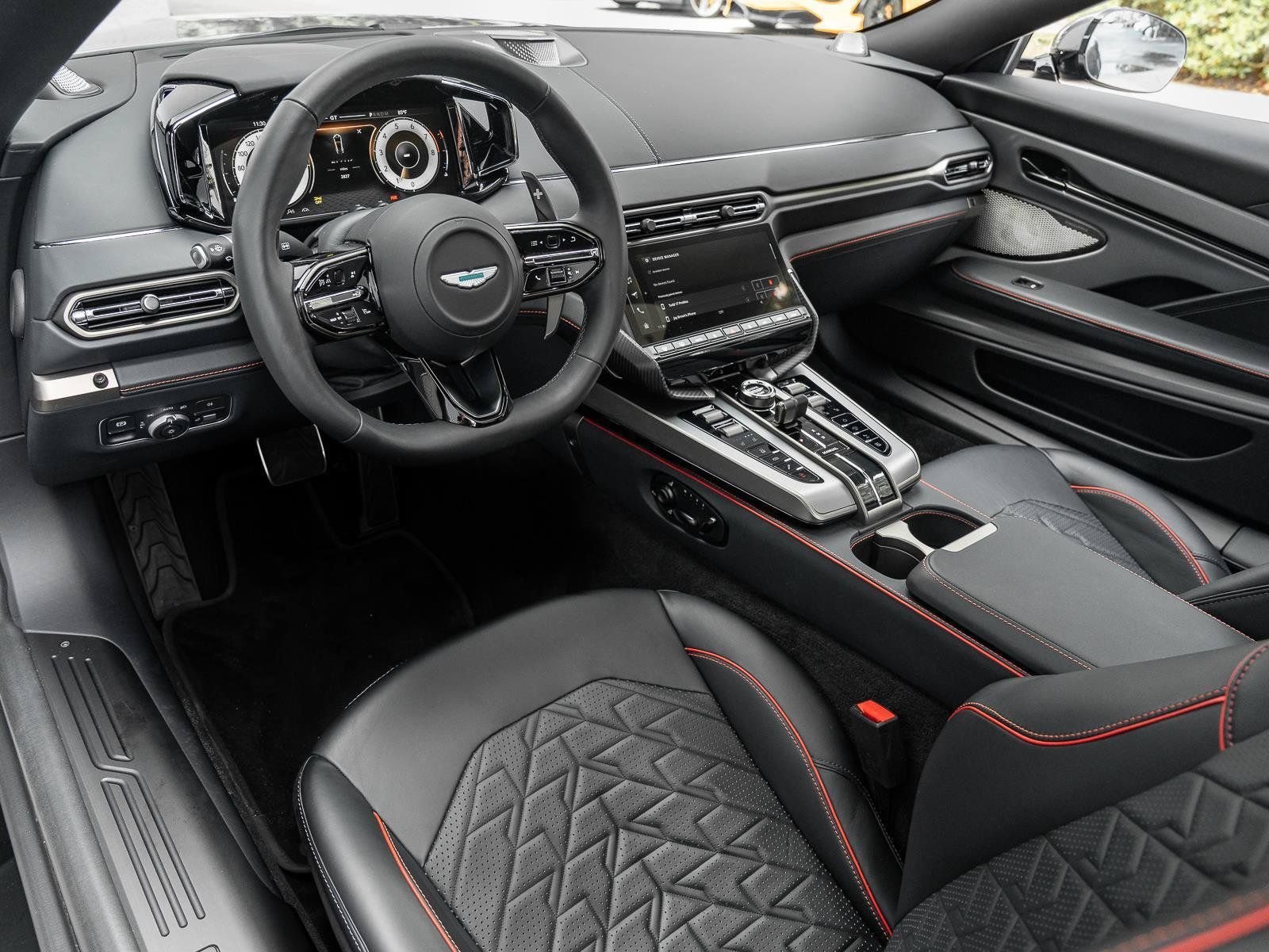 Used 2025 Aston Martin Vanquish RWD image 2