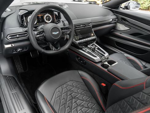 Used 2025 Aston Martin Vanquish RWD image 2