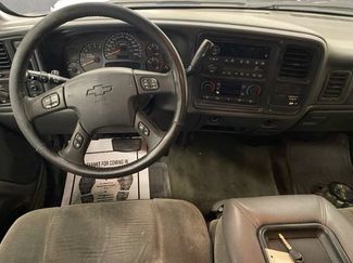 Used 2004 Chevrolet Silverado 2500 LS AWD/4WD video 2
