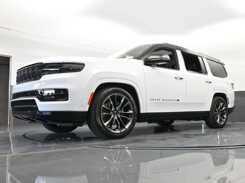 Used 2024 Jeep Grand Wagoneer Series II w/ Quick Order Packagew 28T image 56