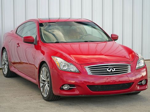 Used 2011 INFINITI G37 Journey w/ Premium Pkg image 48