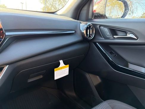 New 2026 Chevrolet Equinox LT w/ Safety and Technology Package FWD image 34