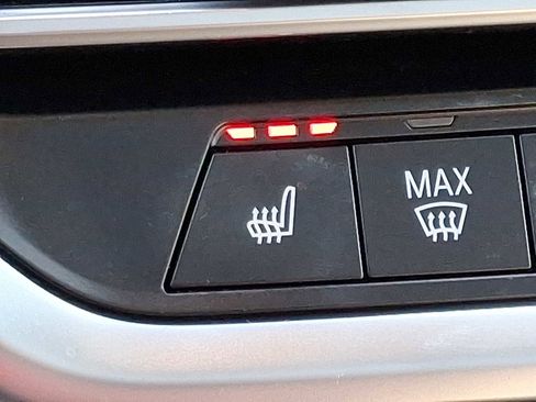 Used 2023 BMW X4 xDrive30i w/ Parking Assistance Package image 25