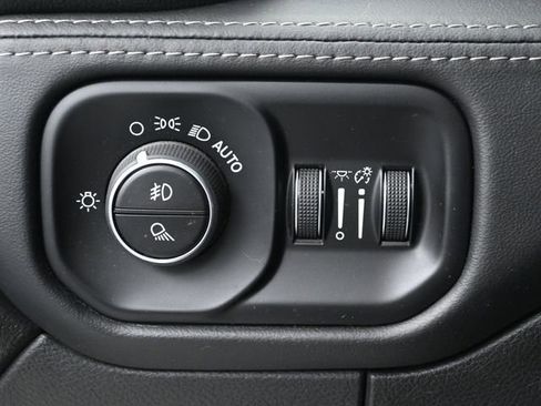 Used 2022 RAM 2500 Limited image 13