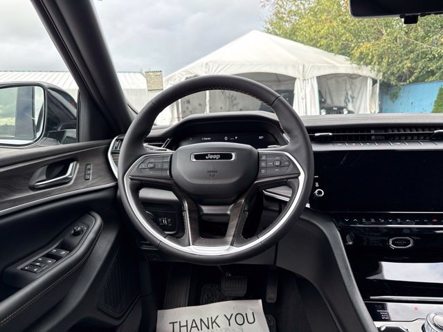 New 2026 Jeep Grand Cherokee Limited AWD/4WD image 6