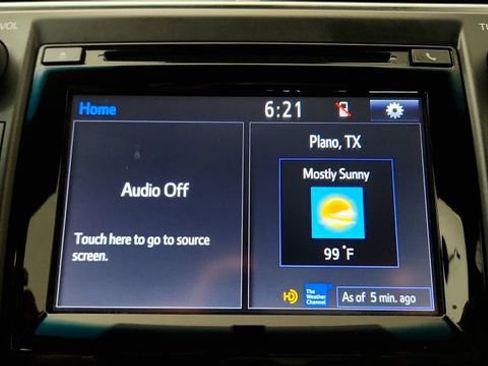 Used 2015 Toyota Camry XSE FWD image 66