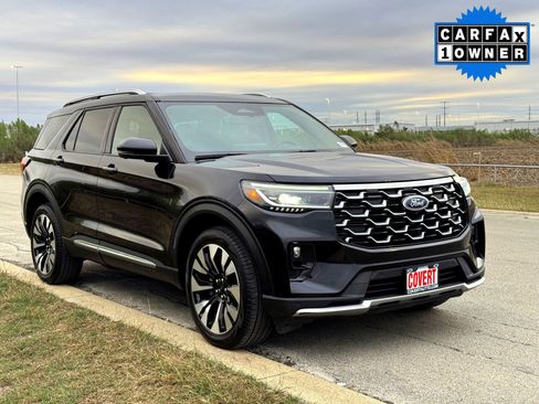 Used 2025 Ford Explorer Platinum w/ LUX Leather Package image 4