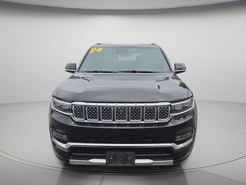 Used 2024 Jeep Grand Wagoneer L 4WD image 4