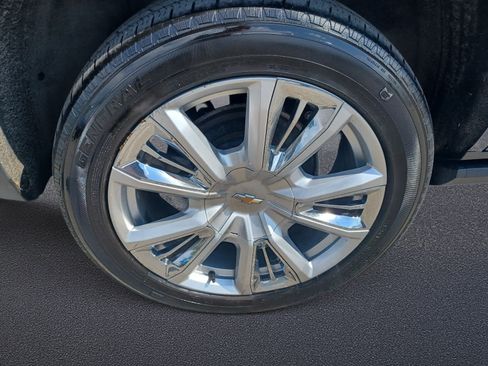Used 2021 Chevrolet Tahoe High Country w/ Premium Package 2 AWD/4WD image 26