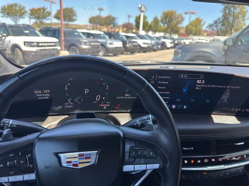 Used 2025 Cadillac CT5 Sport RWD image 10