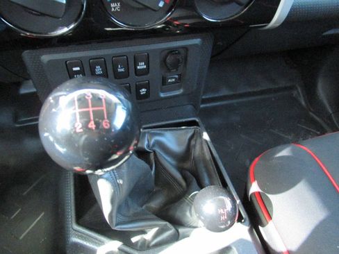 Used 2007 Toyota FJ Cruiser 4WD image 23