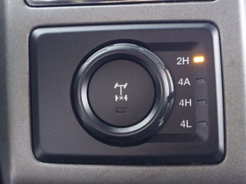 Used 2019 Ford F150 Raptor w/ Equipment Group 802A Luxury image 31