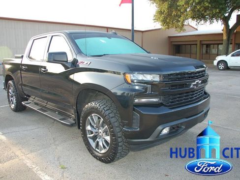 Used 2022 Chevrolet Silverado 1500 RST AWD/4WD image 7