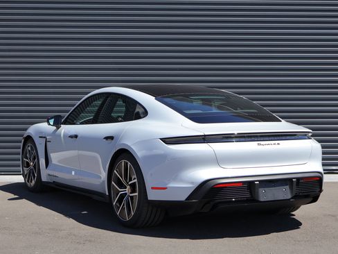 New 2026 Porsche Taycan 4S AWD/4WD image 3