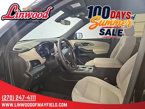 Used 2023 Chevrolet Traverse LS FWD image 10