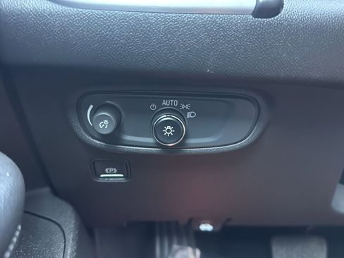Certified 2023 GMC Terrain SLE w/ Elevation Edition AWD/4WD image 26