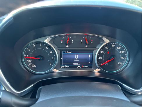 Used 2020 Chevrolet Equinox LT image 10