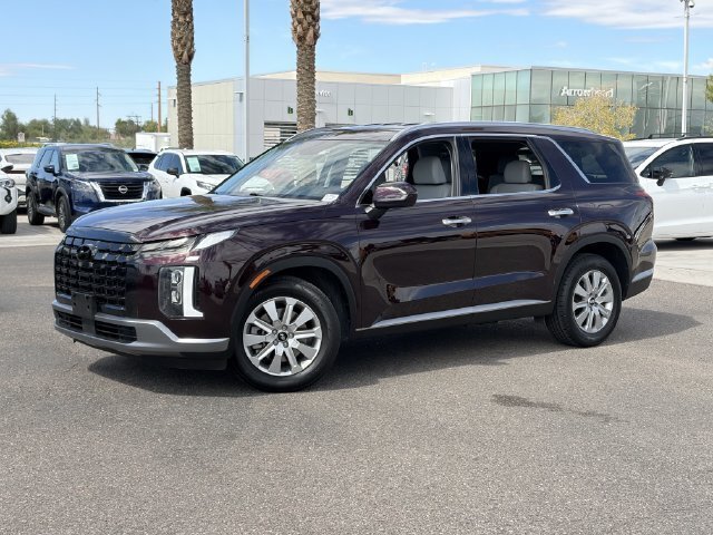 Used 2024 Hyundai Palisade SEL FWD image 2
