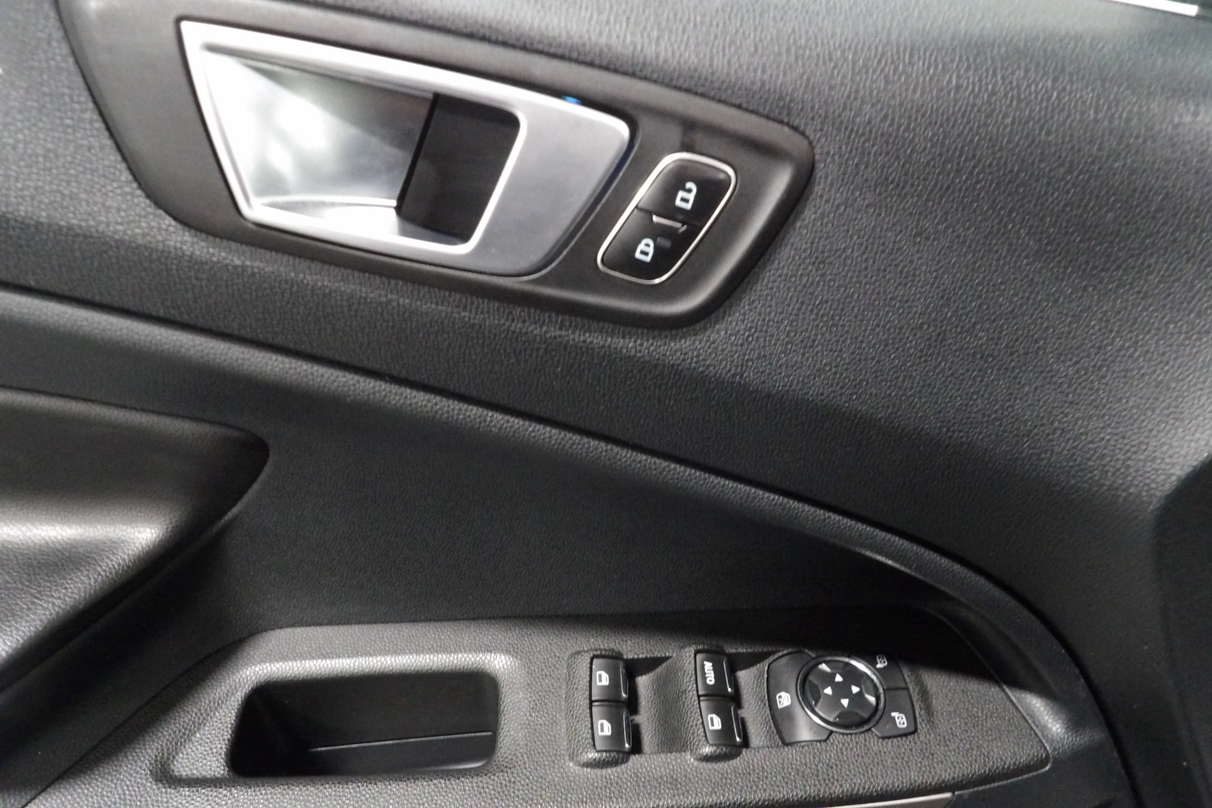 Used 2020 Ford EcoSport Titanium AWD/4WD image 7