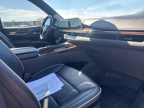 Used 2021 Cadillac Escalade Premium Luxury w/ Driver Assist Tech Package image 10