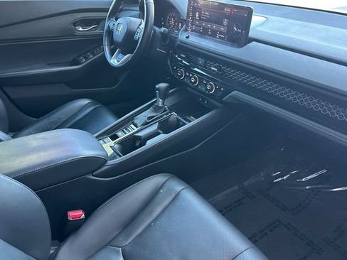 Used 2025 Honda Accord Touring image 17