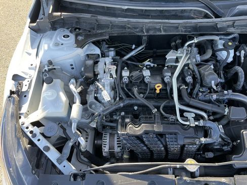 Used 2024 Nissan Altima 2.5 SV image 39