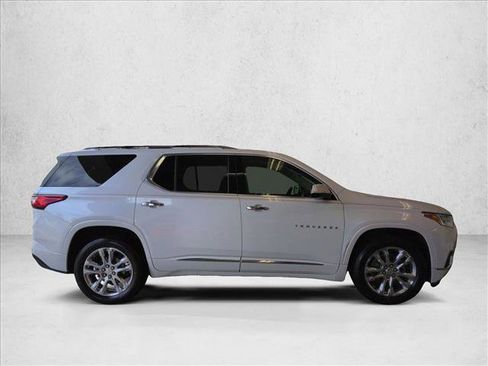 Used 2018 Chevrolet Traverse High Country image 4