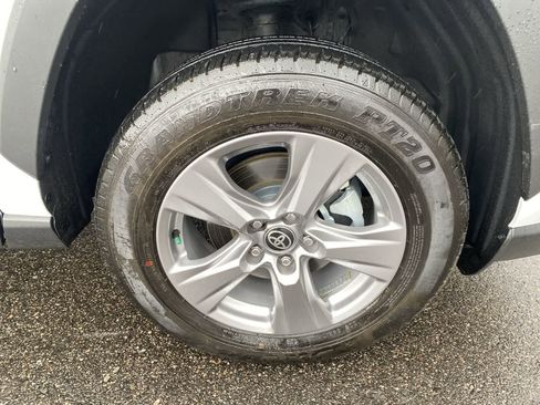 Used 2025 Toyota RAV4 XLE w/ Convenience Package image 19