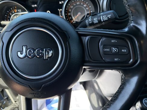 Certified 2022 Jeep Wrangler Unlimited Sport AWD/4WD image 27