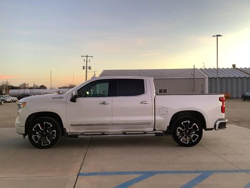 Used 2024 Chevrolet Silverado 1500 High Country w/ Technology Package image 5