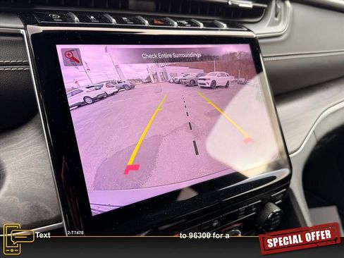 Used 2025 Jeep Grand Cherokee Limited image 24