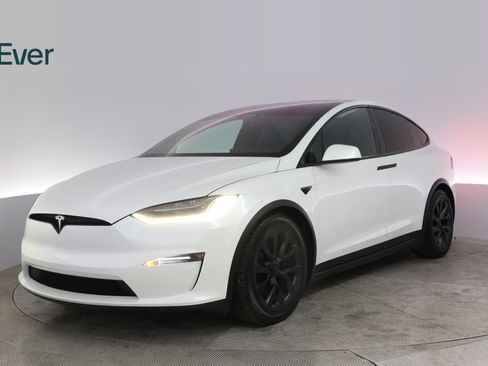 Used 2023 Tesla Model X AWD/4WD image 2
