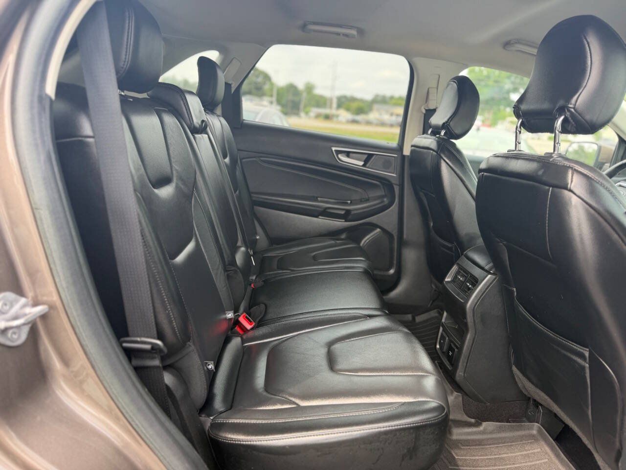 Used 2019 Ford Edge Titanium AWD/4WD image 8