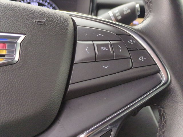 Used 2023 Cadillac XT5 Luxury w/ LPO, Floor Liner Package AWD/4WD image 12