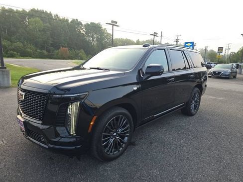 Used 2025 Cadillac Escalade Sport Platinum AWD/4WD image 5