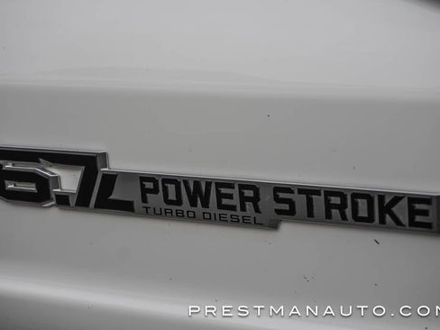 Used 2025 Ford F250 Lariat w/ Chrome Package image 4