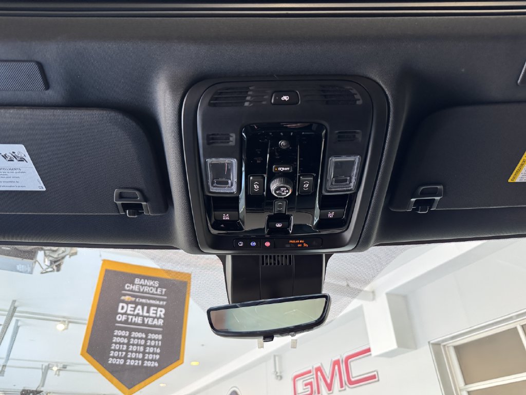 Certified 2026 GMC Yukon AT4 w/ AT4 Premium Plus Package AWD/4WD image 31