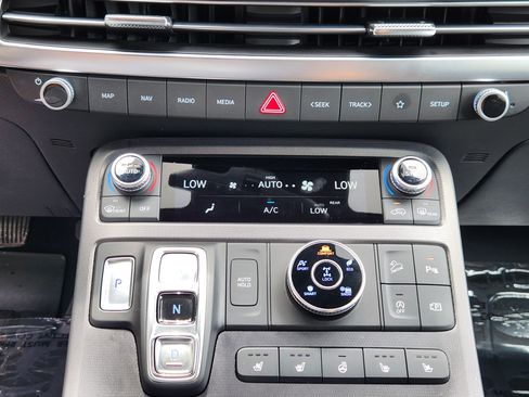Used 2025 Hyundai Palisade Calligraphy AWD/4WD image 23