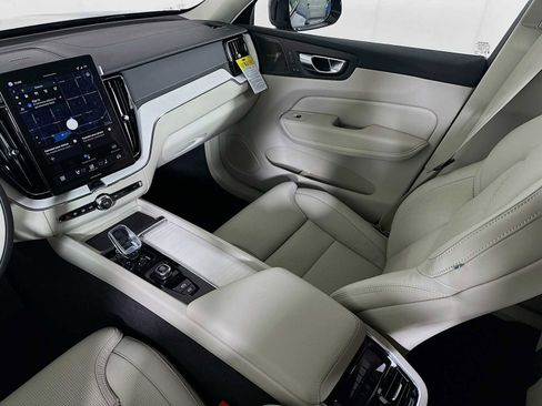 New 2026 Volvo XC60 B5 Ultra w/ Climate Package PRO image 22