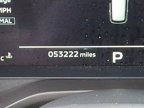 Used 2022 Mitsubishi Outlander SEL image 24